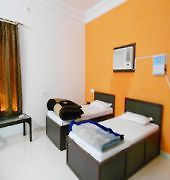 Hotel Golden City Amritsar Esterno foto